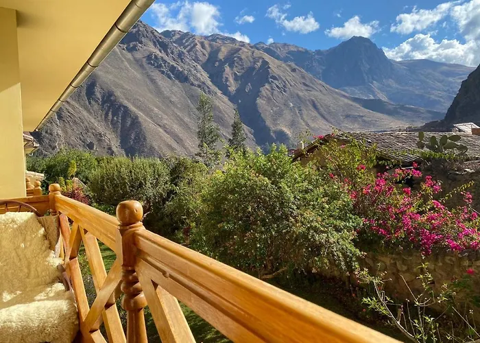 Apu Lodge