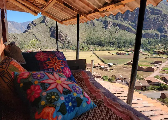 Wolf Totem Lux Backpacker Villa