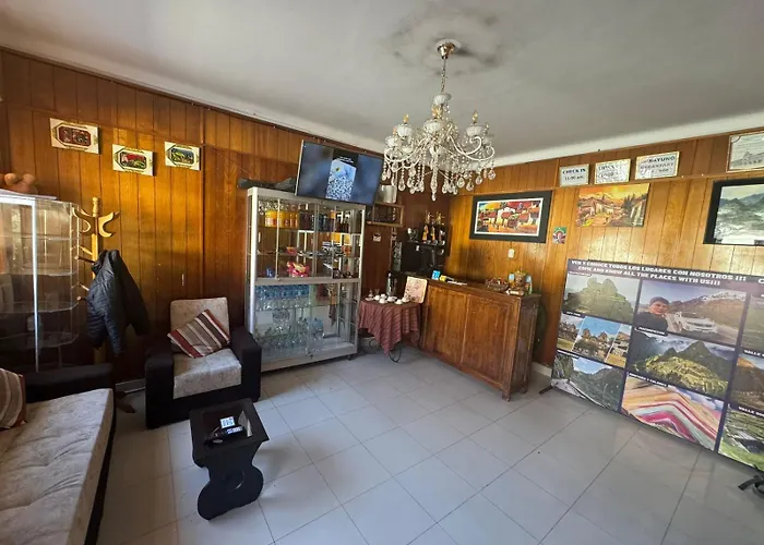 Hostal Huayna House Go