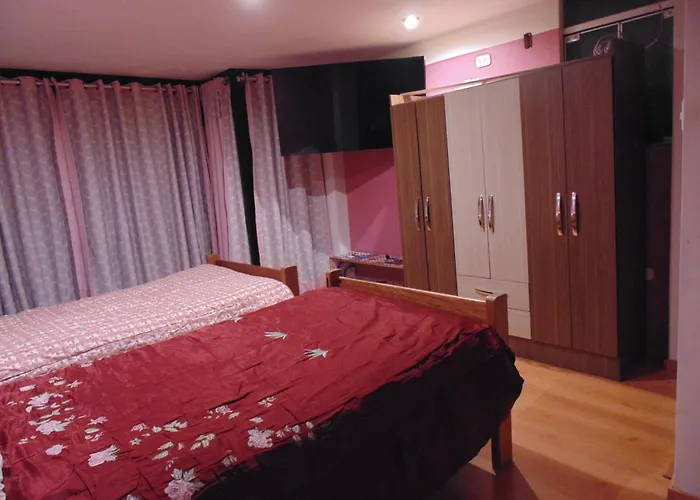 Mini Apartamento Estudio Loft Con Cocina Y Bano Para 2 Personas