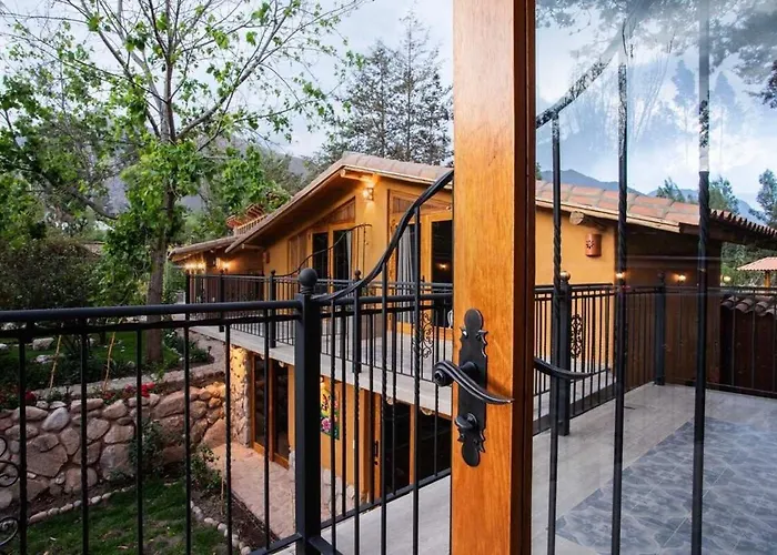 Stunning 1Br House In Camino Real
