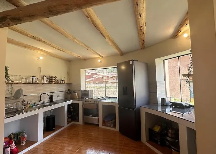 Bright And Spacious Private Studio With Everything