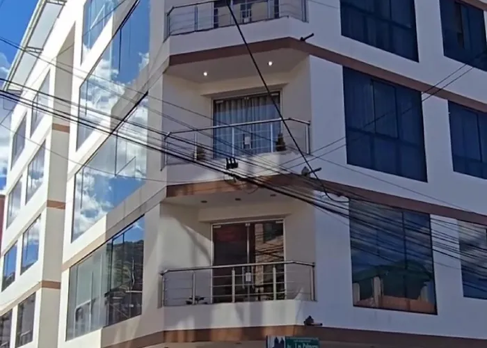 Villa Casa Blanca Edificio De Departamentos