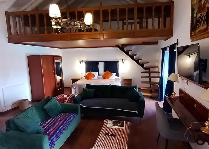 Apartamento Familiar Con Balcon Y Vista A La Ciudad, Centro