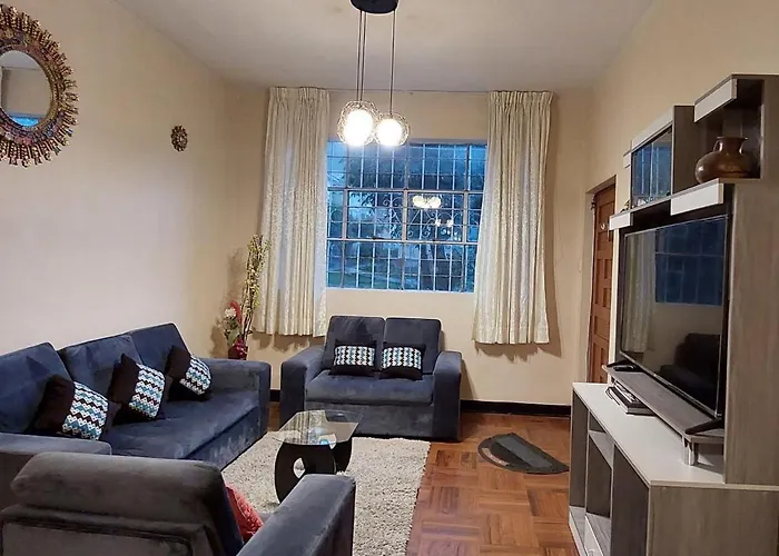 Comfortable & Spacious Apartment 1St Floor With Garden View