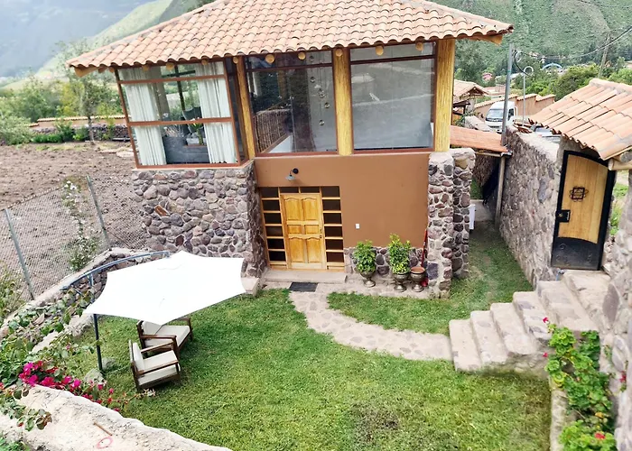 Beautiful House In The Sacred Valley, Arin Falls