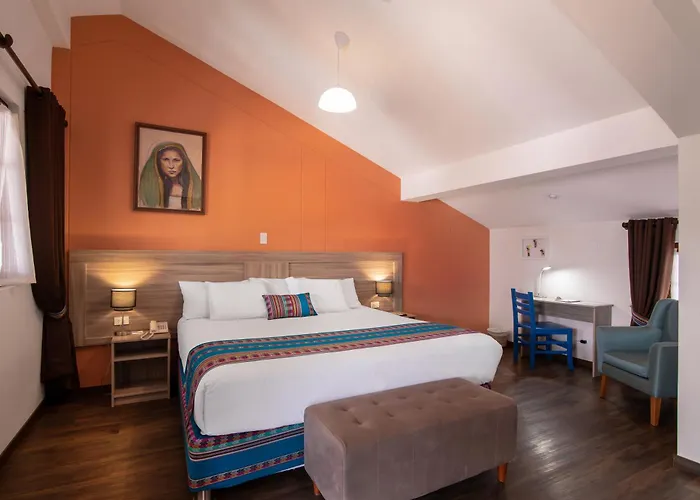 Atoq San Blas Hotel