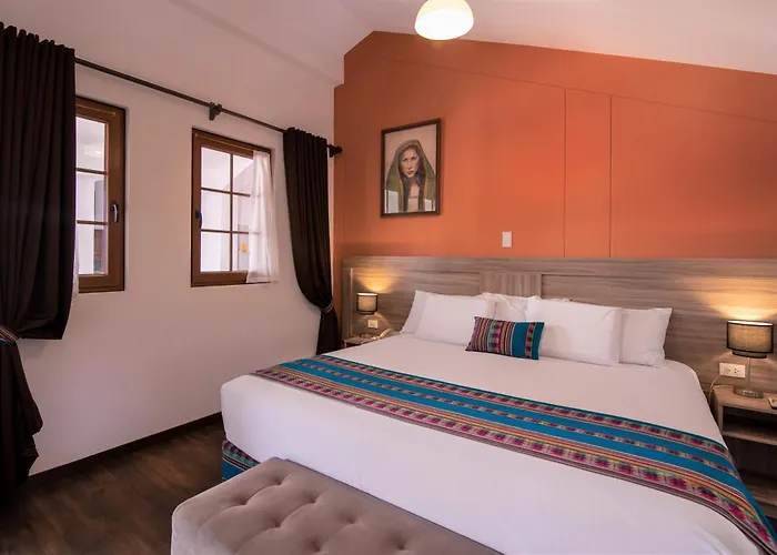 Atoq San Blas Hotel
