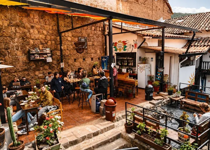 Intro Hostels Cusco