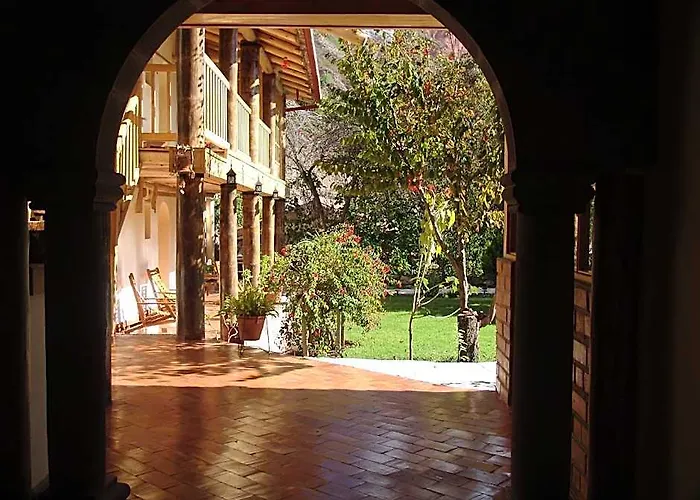 Hotel Iorana