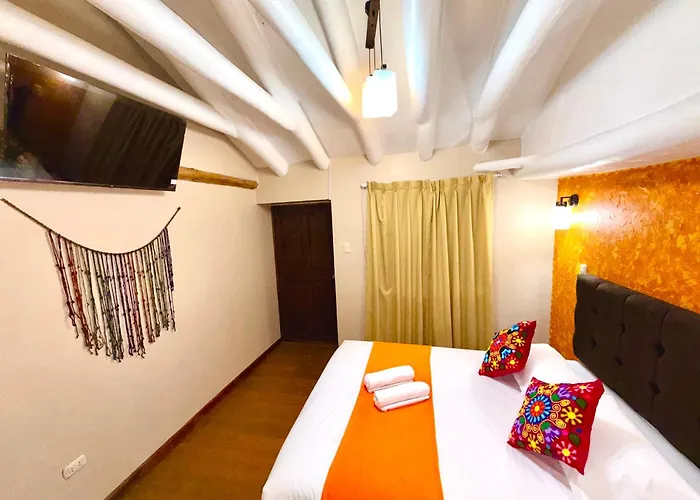 Cusi Guest House