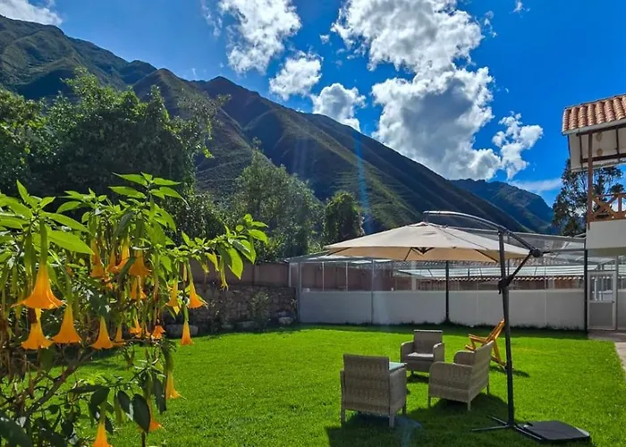 Sacred Valley Heated Pool & Machu Picchu