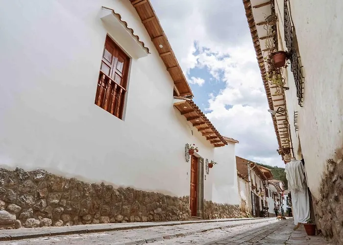 San Blas Boutique Studio Workspace & Inca Heart