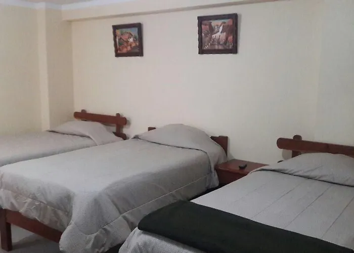 Hospedaje Azurin