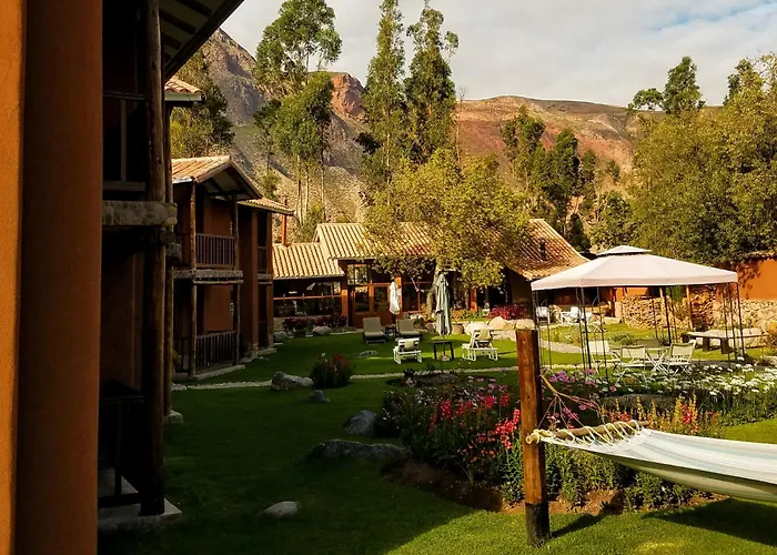Lizzy Wasi Urubamba